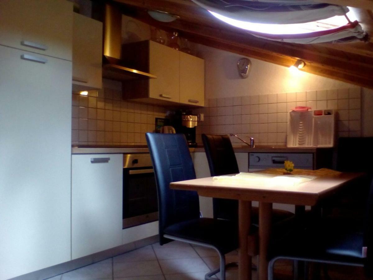 Apartmani Jozefina Omisalj Exterior photo